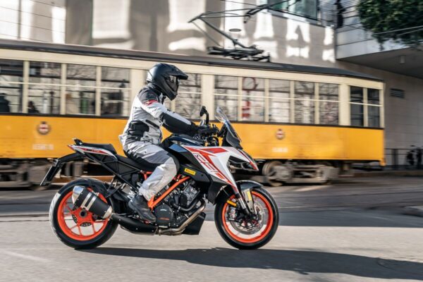 ANG GT2 120/70ZR17 (58W) TL - Image 5