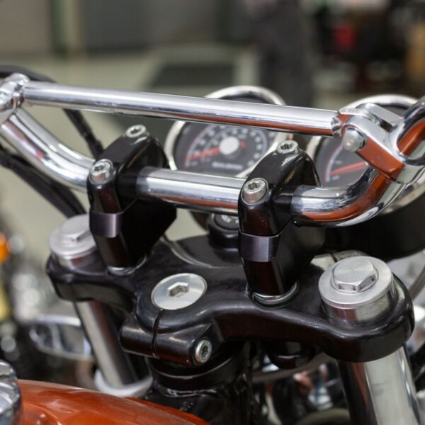 HANDLEBAR ADJ KIT 650 RE - immagine 2