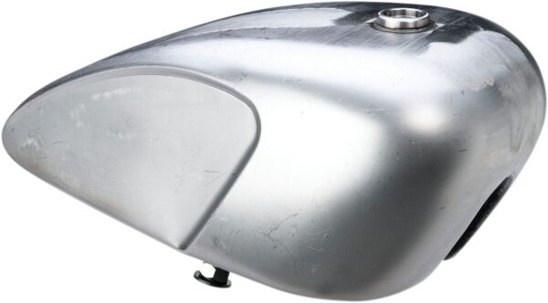 GAS TANK LEGACY W/CAP