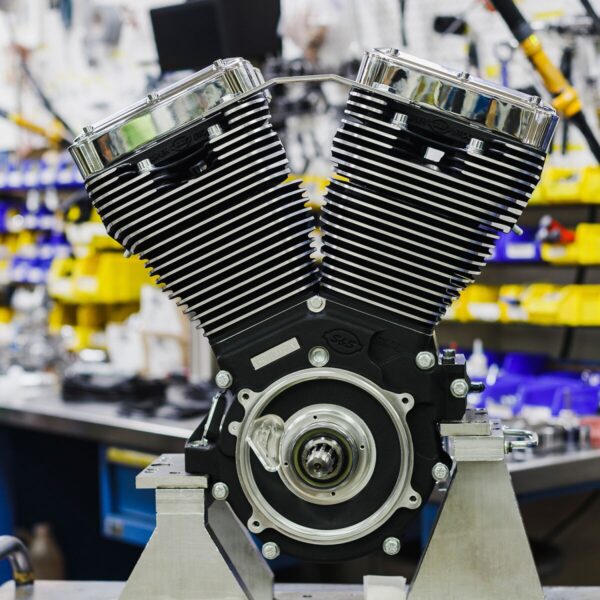 ENGINE V124 BLK/WB LB - Image 6