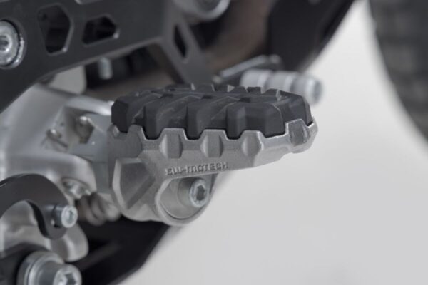 EVO FOOTREST KIT - Image 5