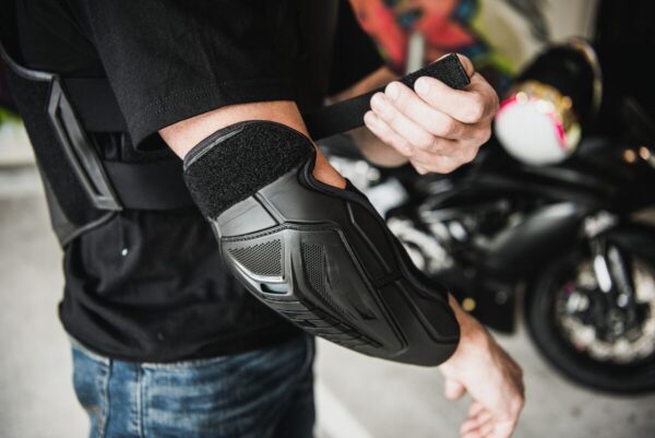 ELBOW FIELD ARMR3 BK S/M - immagine 8