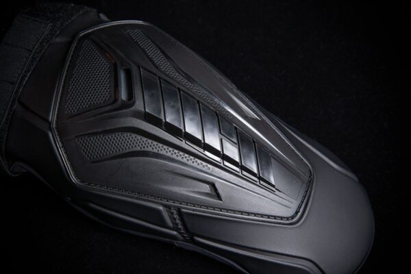 ELBOW FIELD ARMR3 BK L/XL - Image 6