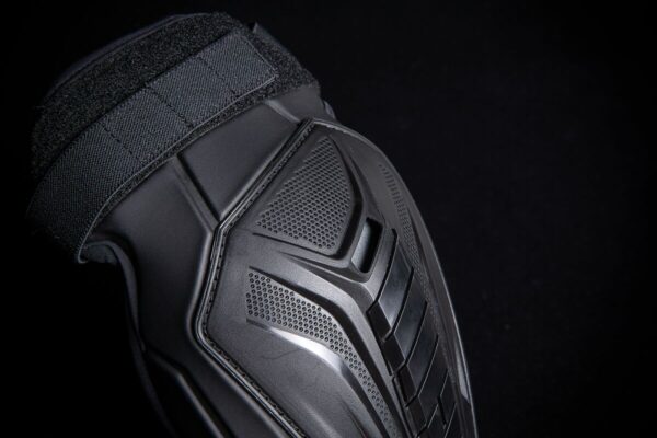ELBOW FIELD ARMR3 BK L/XL - Image 7